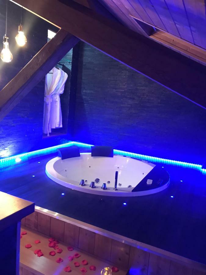 וילאורבן Le Chalet Loft And Spa מראה חיצוני תמונה